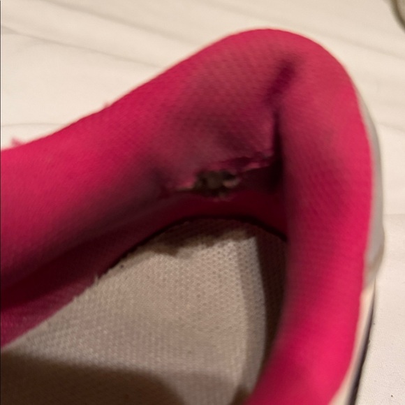 Nike shox Women's Cream and Pink Sneakers - Picture 10 of 11